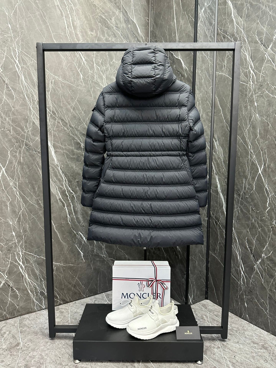 MONCLER 25S PREMIUM DOWN COAT 476