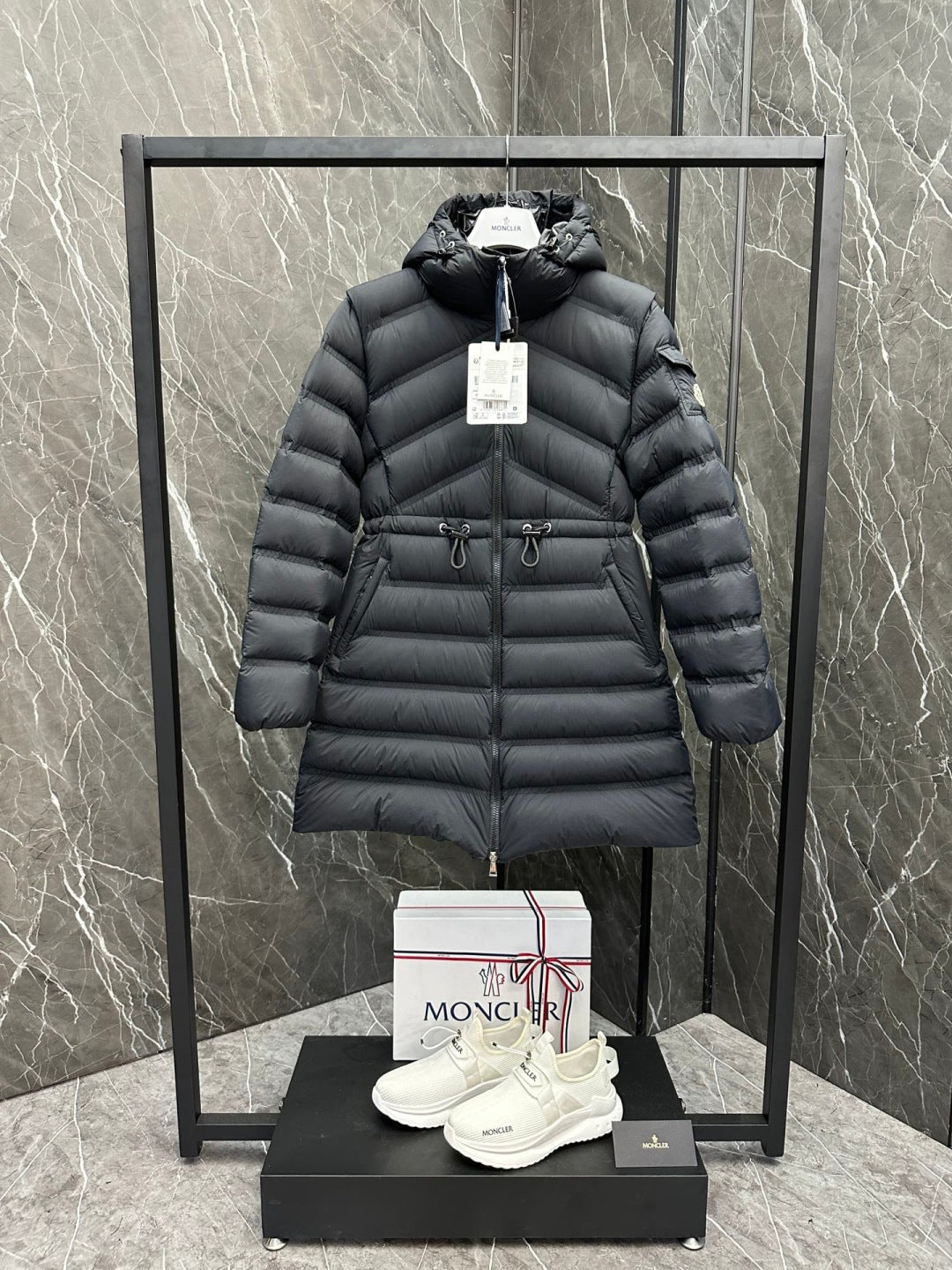 MONCLER 25S PREMIUM DOWN COAT 476