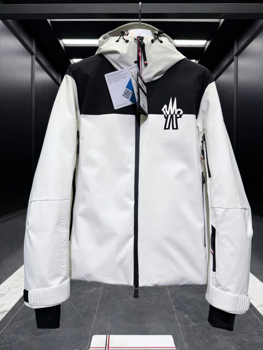 MONCLER 25S LUXURY DOWN JACKET 275