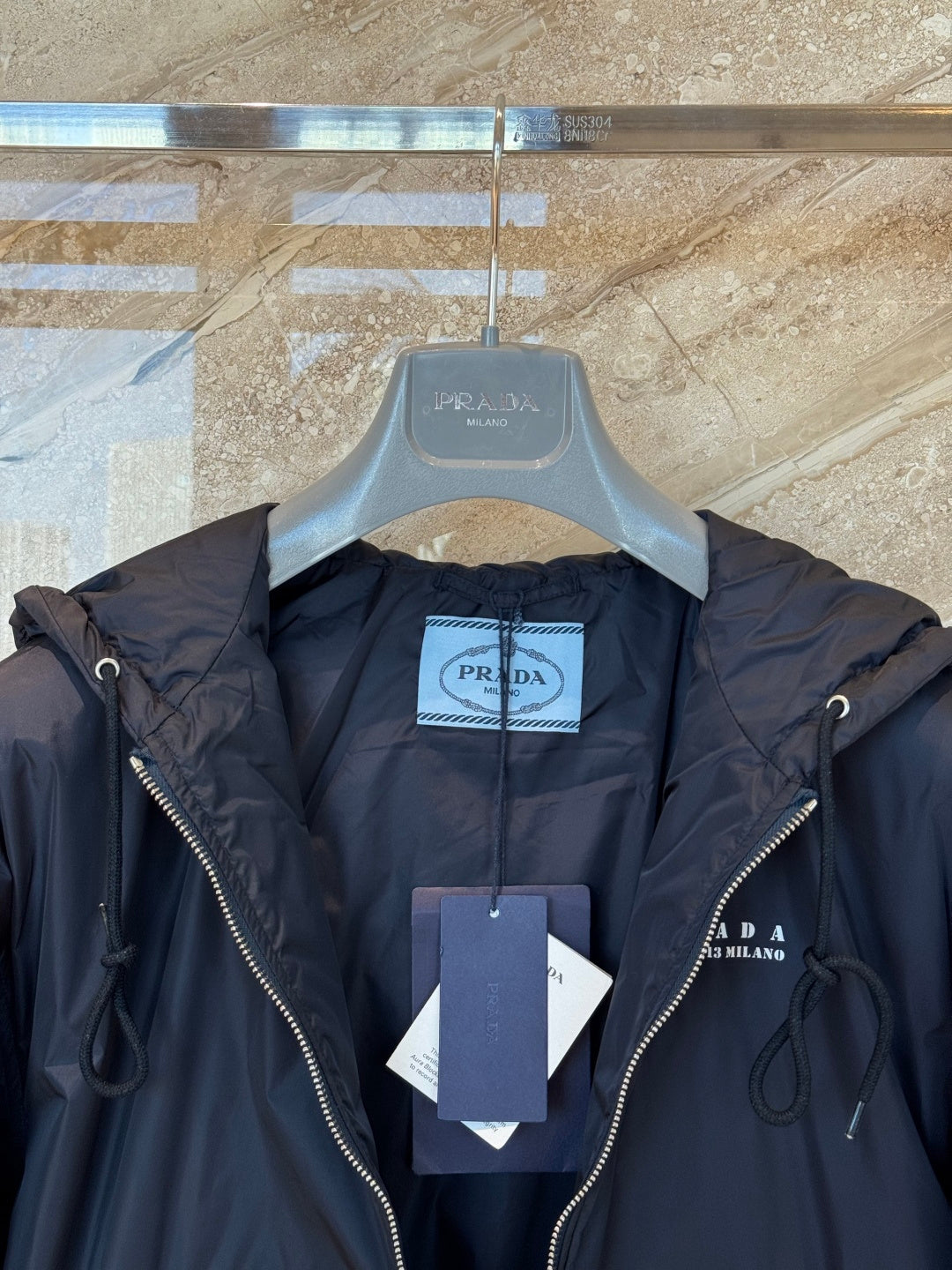 PRADA 26S HOODED PADDED JACKET 643