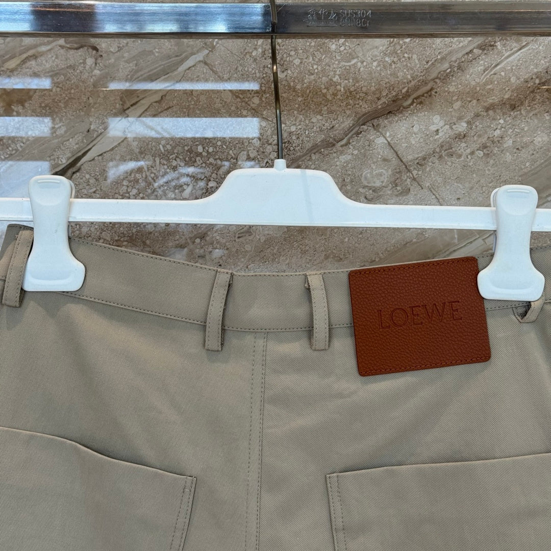 LOEWE 26S KHAKI SHORTS 446