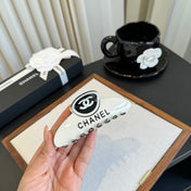 CHANEL 26S HAIR CLAW CLIP IN WHITE METAL 503067