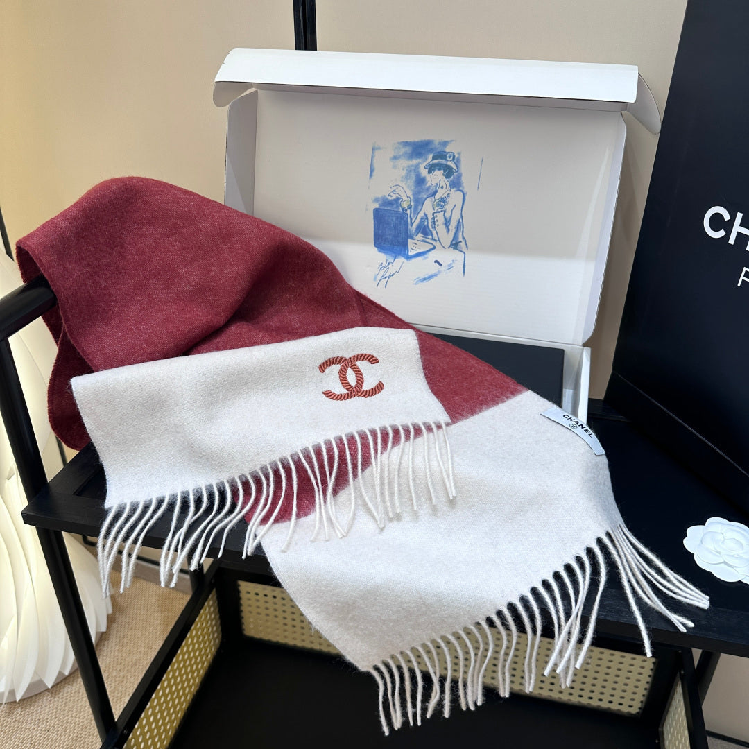 CHANEL 25S SCARF 180 IN CASHMERE 989816