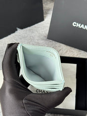 CHANEL 25S CARD HOLDER 11 IN SOFT MINT CAVIAR GOLD HARDWARE