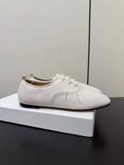 THE ROW 26S LACE UP DERBY FLATS IN WHITE CALFSKIN  WITH SQUARE TOE