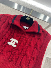 CHANEL 26S SLEEVELESS COLLARED KNITTED BLAZER 697