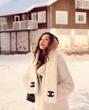 CHANEL 25S SCARF 120 IN FAUX FUR 876357