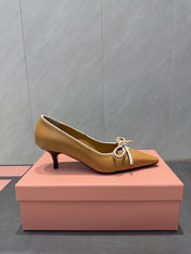 MIUMIU 26S POINTED TOE PUMPS 55MM IN CARAMEL BROWN CALFSKIN WITH BOW