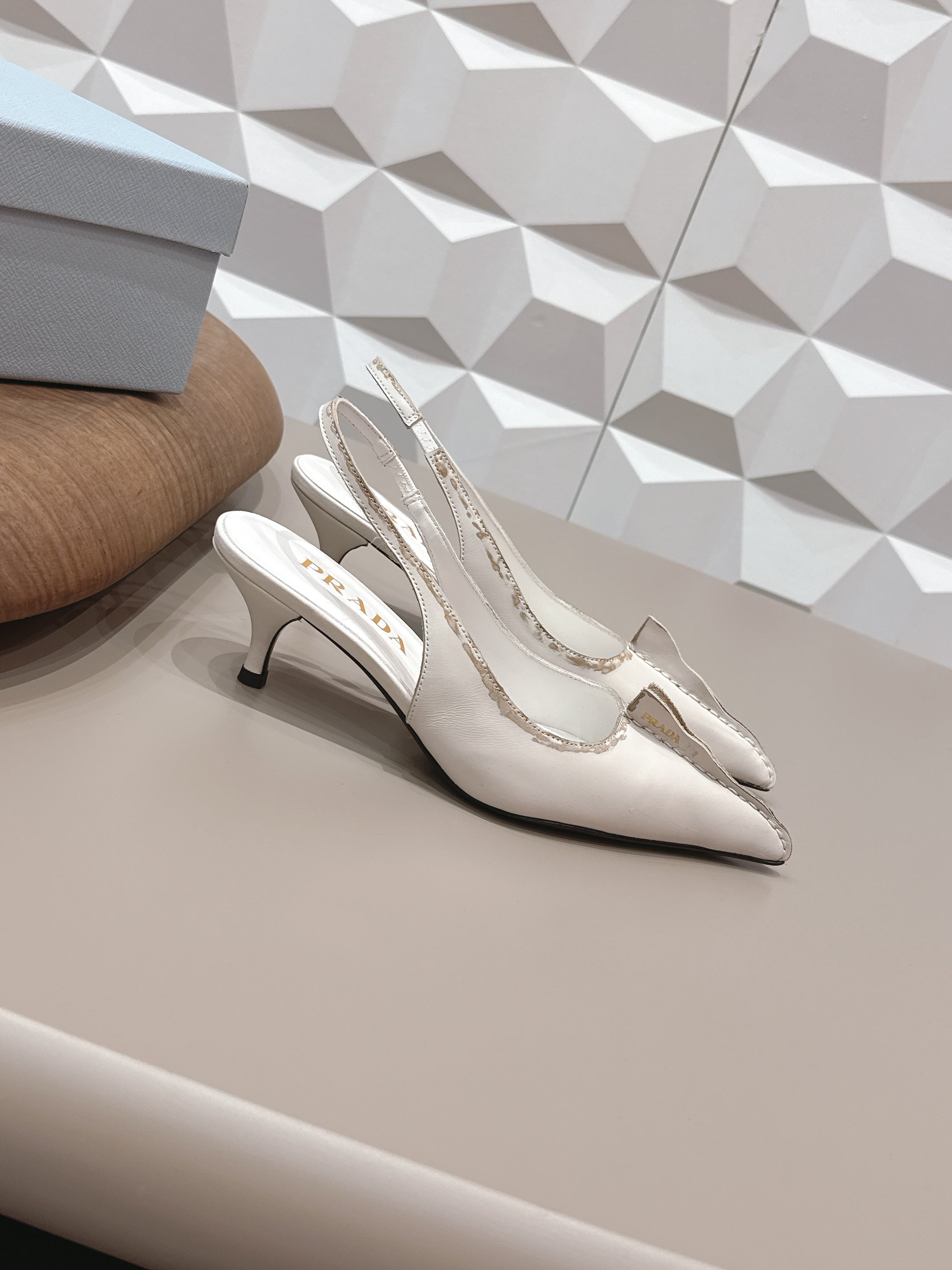 PRADA 26S POINTED TOE SLINGBACK HIGH HEELS 55MM IN CREAM WHITE CALFSKIN