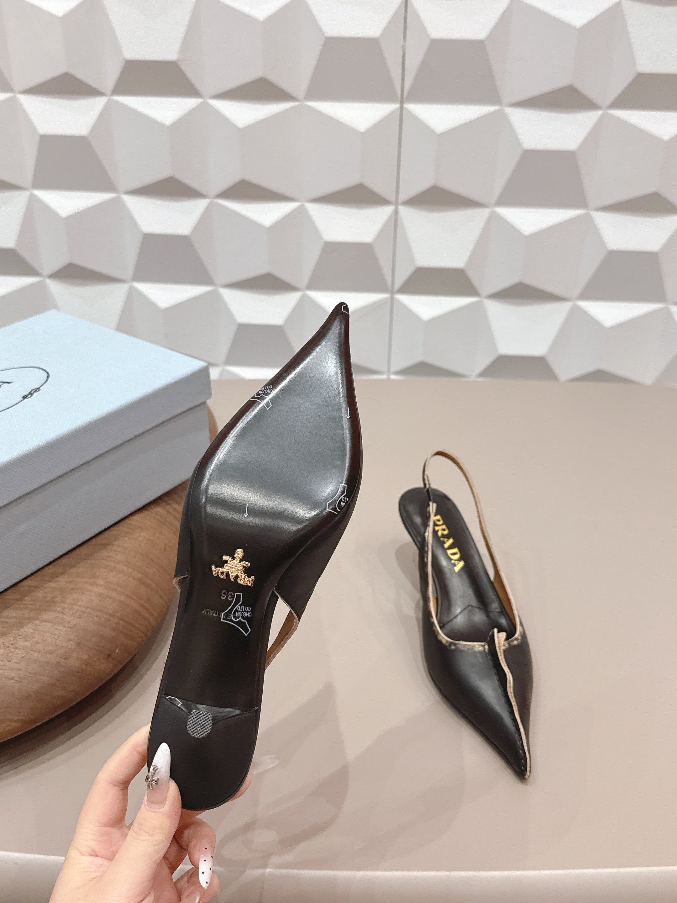 PRADA 26S POINTED TOE SLINGBACK HIGH HEELS 55MM IN BLACK CALFSKIN