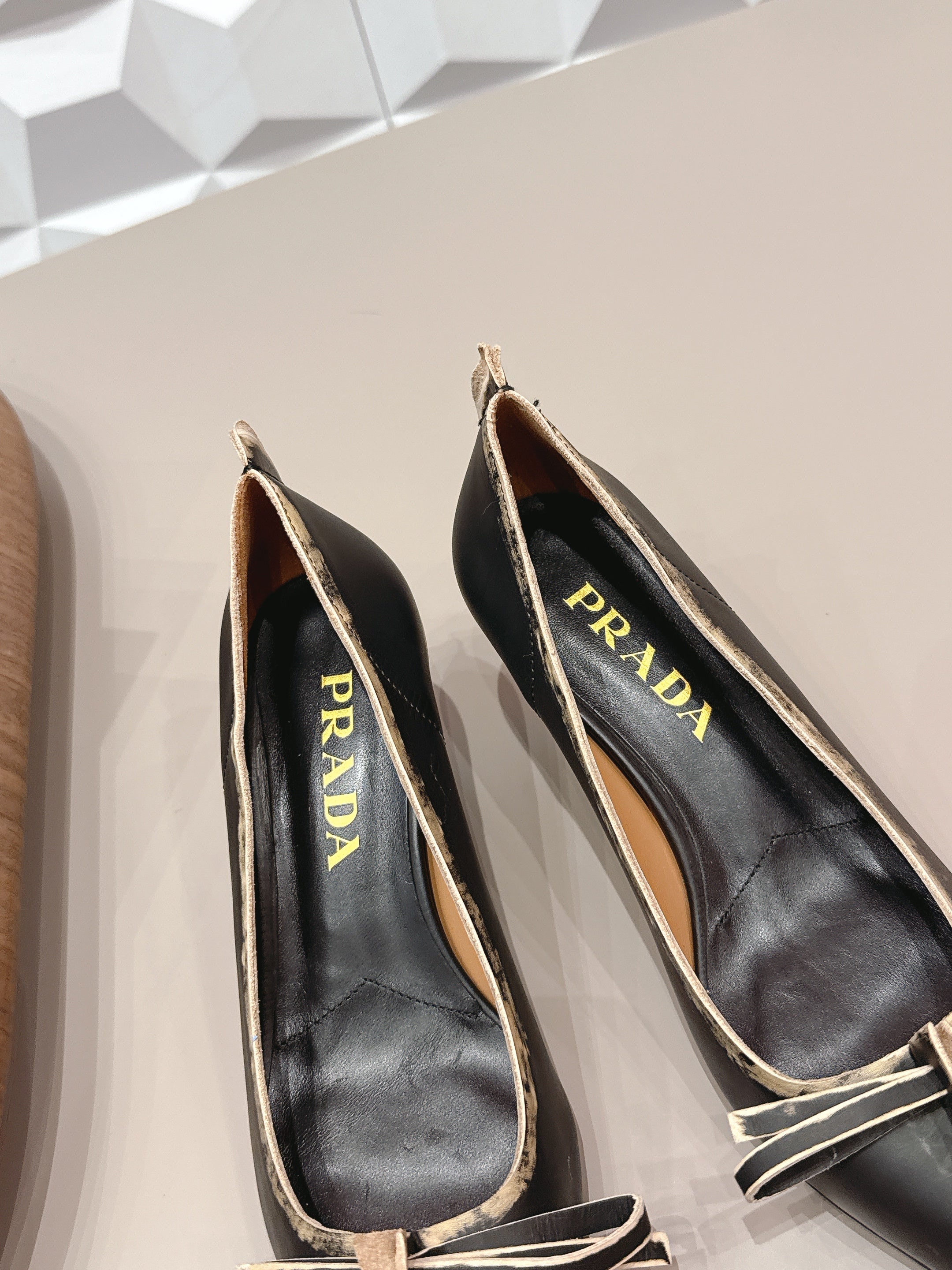 PRADA 26S POINTED TOE HIGH HEELS 55MM IN BLACK CALFSKIN