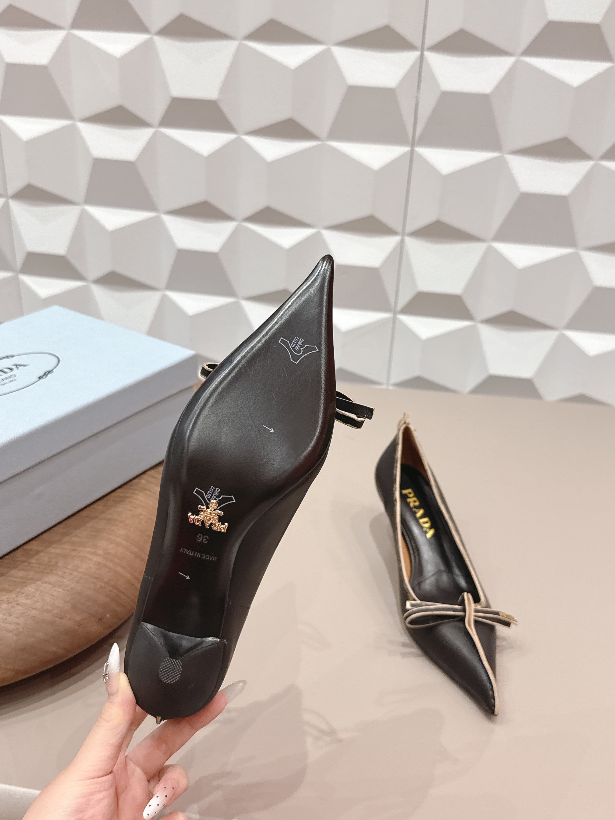 PRADA 26S POINTED TOE HIGH HEELS 55MM IN BLACK CALFSKIN