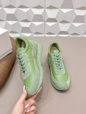 LOEWE 26S FLOW RUNNER SNEAKER IN OLIVE GREEN CALFSKIN AND SUEDE
