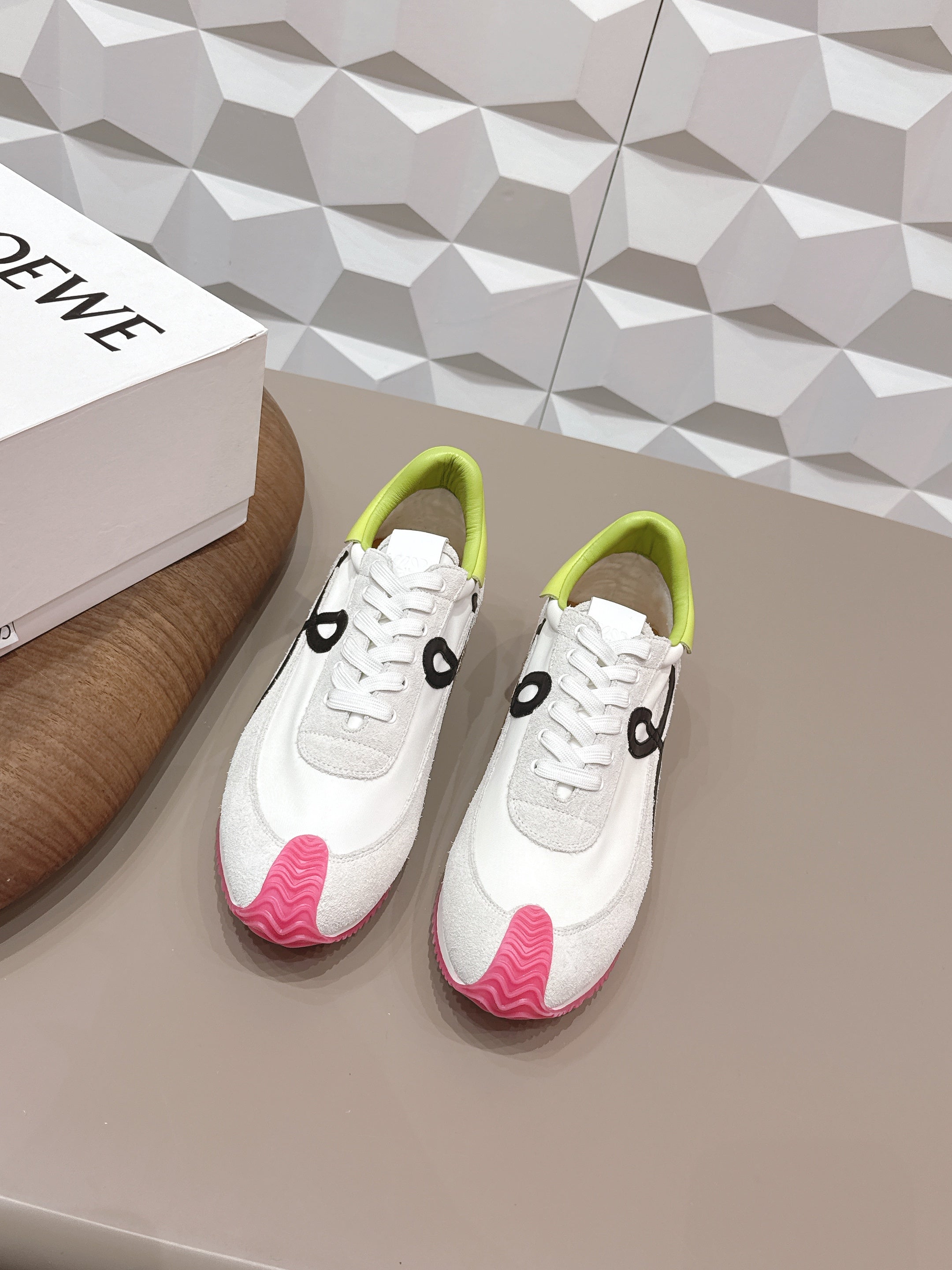 LOEWE 26S FLOW RUNNER SNEAKER IN LIGHT GRAY SUEDE AND LIME YELLOW AND BLACK CALFSKIN