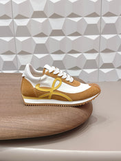 LOEWE 26S FLOW RUNNER SNEAKER IN CARAMEL BROWN AND WHITE SUEDE AND WHITE CALFSKIN