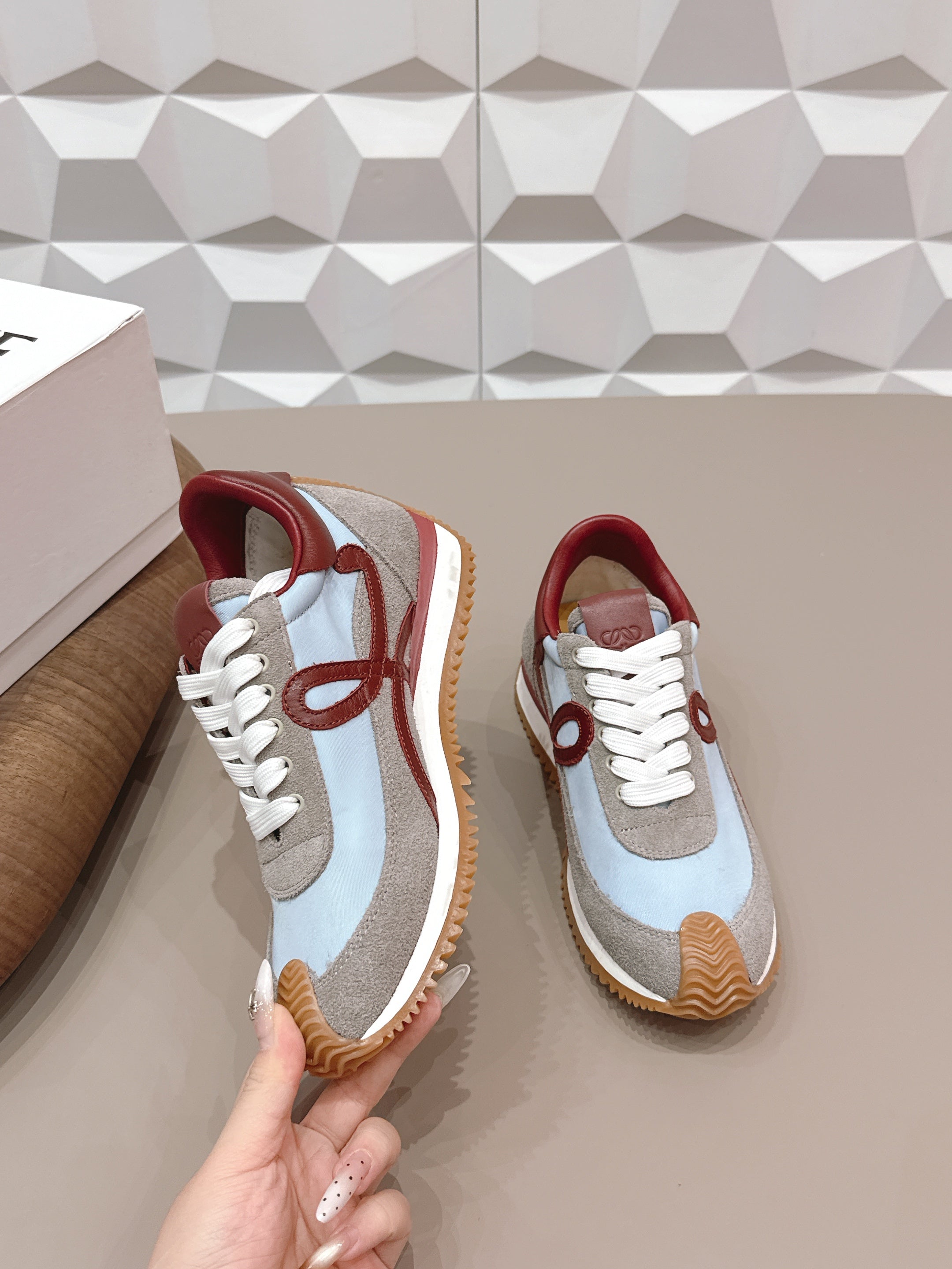 LOEWE 26S FLOW RUNNER SNEAKER IN GRAY AND BLUE SUEDE AND DARK RED CALFSKIN