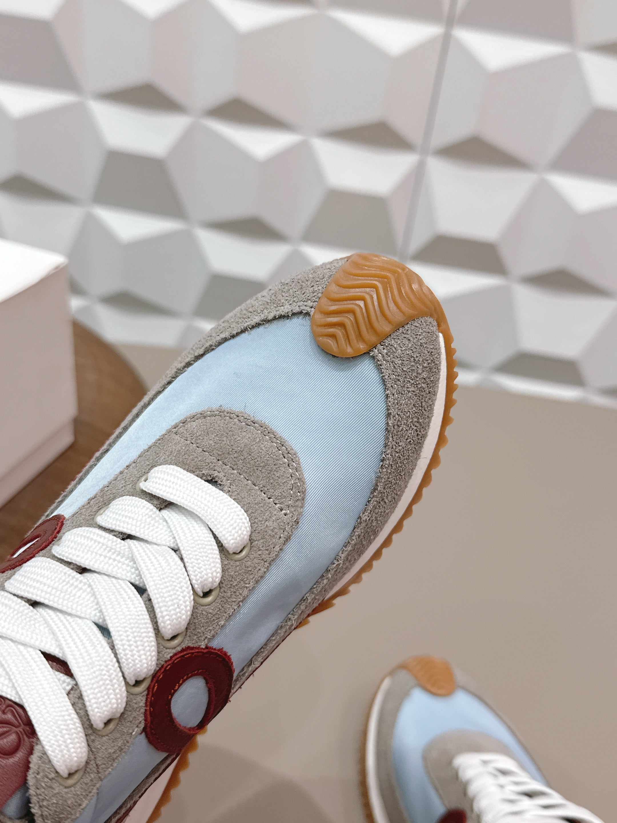 LOEWE 26S FLOW RUNNER SNEAKER IN GRAY AND BLUE SUEDE AND DARK RED CALFSKIN