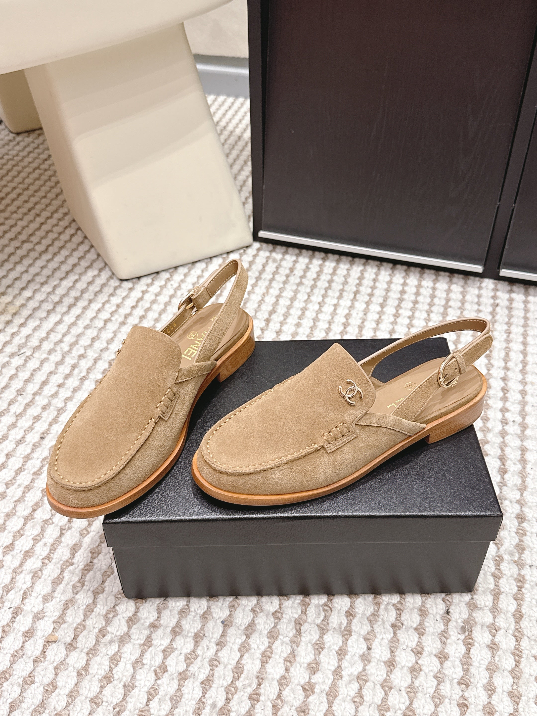 CHANEL 26S SLINGBACK LOAFERS IN LIGHT BROWN SUEDE
