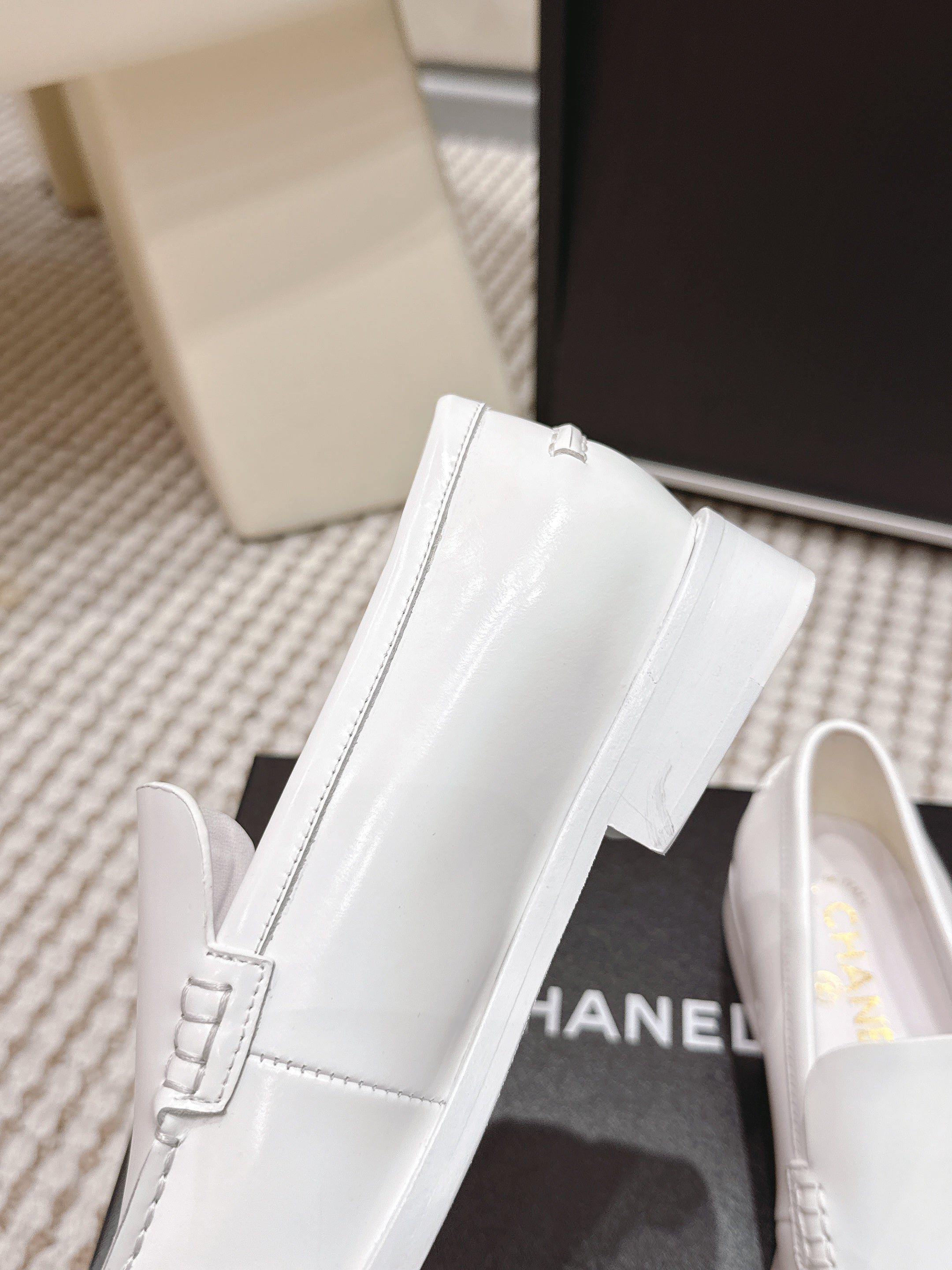 CHANEL 26S LOAFERS IN WHITE GLOSSY CALFSKIN