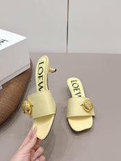 LOEWE 26S SQUARE TOE SANDALS 45MM IN LIGHT YELLOW CALFSKIN GOLD HARDWARE