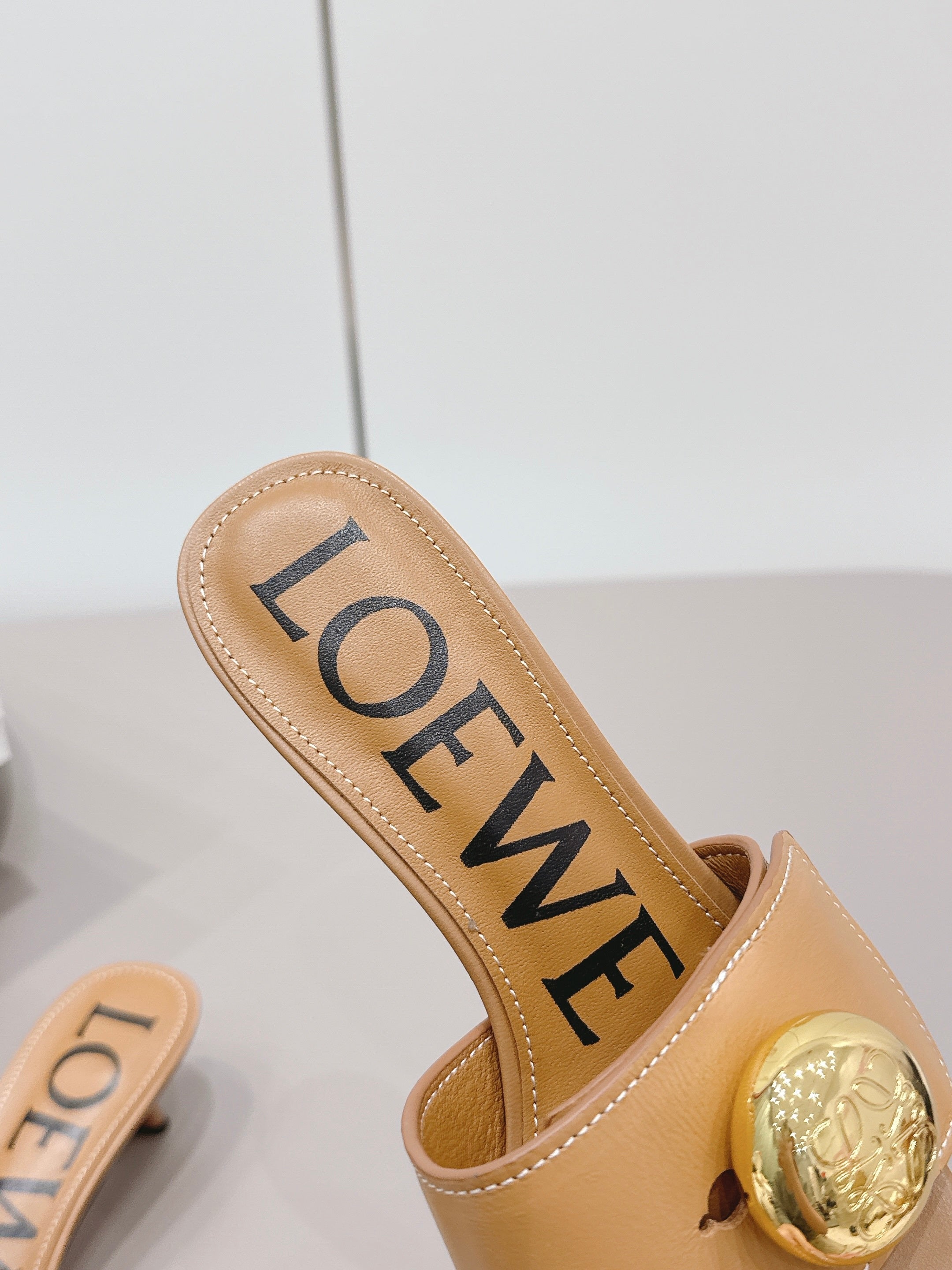 LOEWE 26S SQUARE TOE SANDALS 45MM IN TAN BROWN CALFSKIN GOLD HARDWARE
