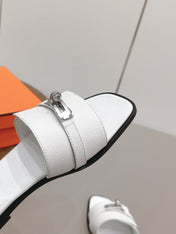 HM 26S GIULIA SANDAL IN WHITE EPSOM CALFSKIN SILVER HARDWARE