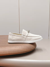 HM 26S KELLY PARIS LOAFERS IN CREAM WHITE SUEDE SILVER HARDWARE
