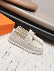 HM 26S KELLY PARIS LOAFERS IN CREAM WHITE SUEDE SILVER HARDWARE