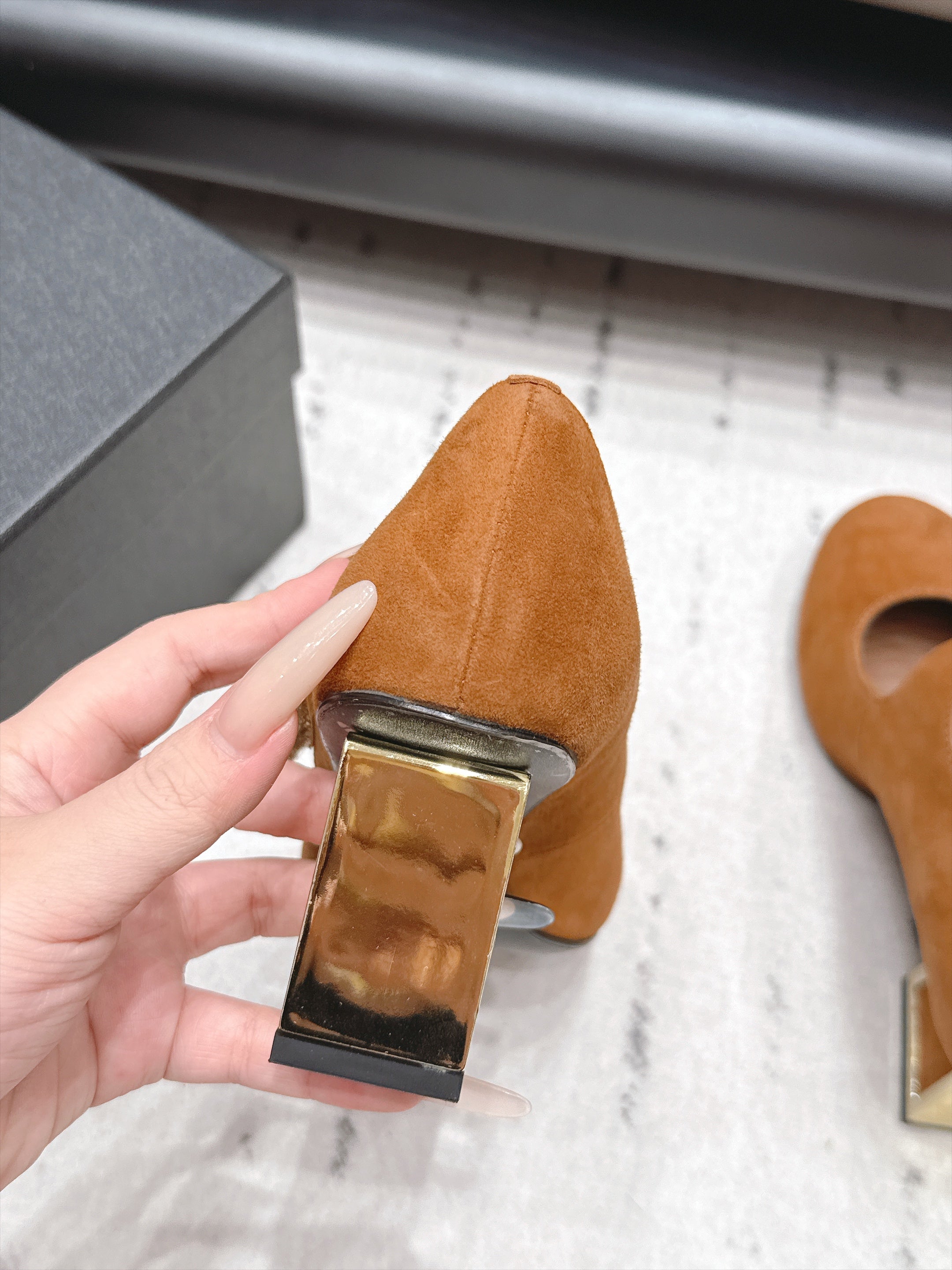 CHANEL 26S MARY JANE BLOCK HEEL PUMPS 80 MM IN BROWN SUEDE