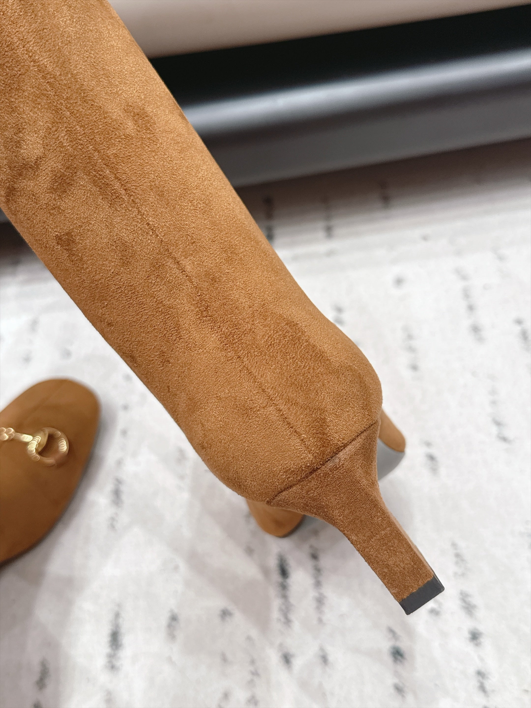 GUCCI 26S TALL BOOTS 55 MM IN CAMEL BROWN SUEDE
