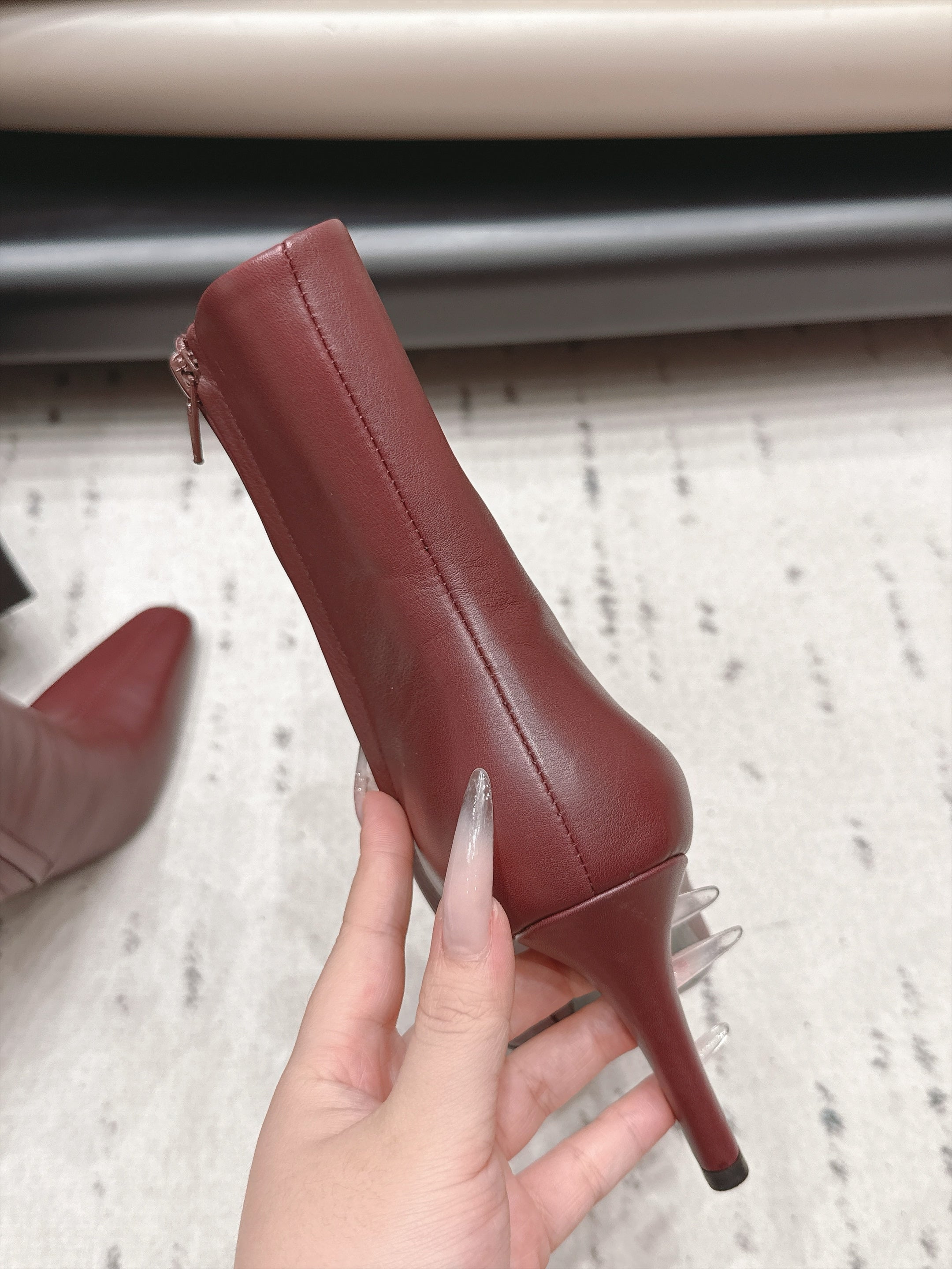 YSL 26S ANKLE BOOTS 80 MM IN BURGUNDY CALFSKIN
