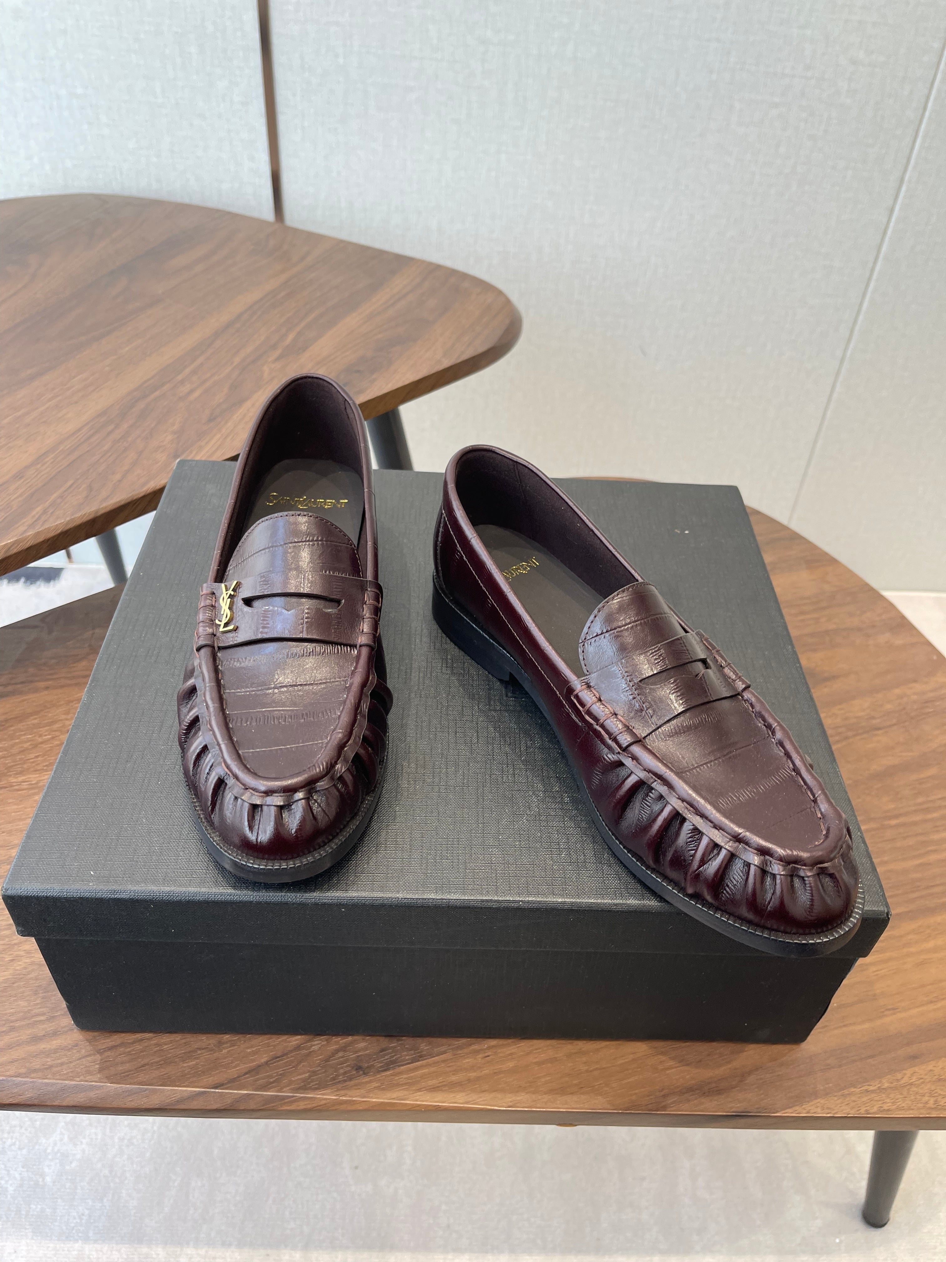 YSL 26S LOAFER IN DARK RED BROWN CALFSKIN