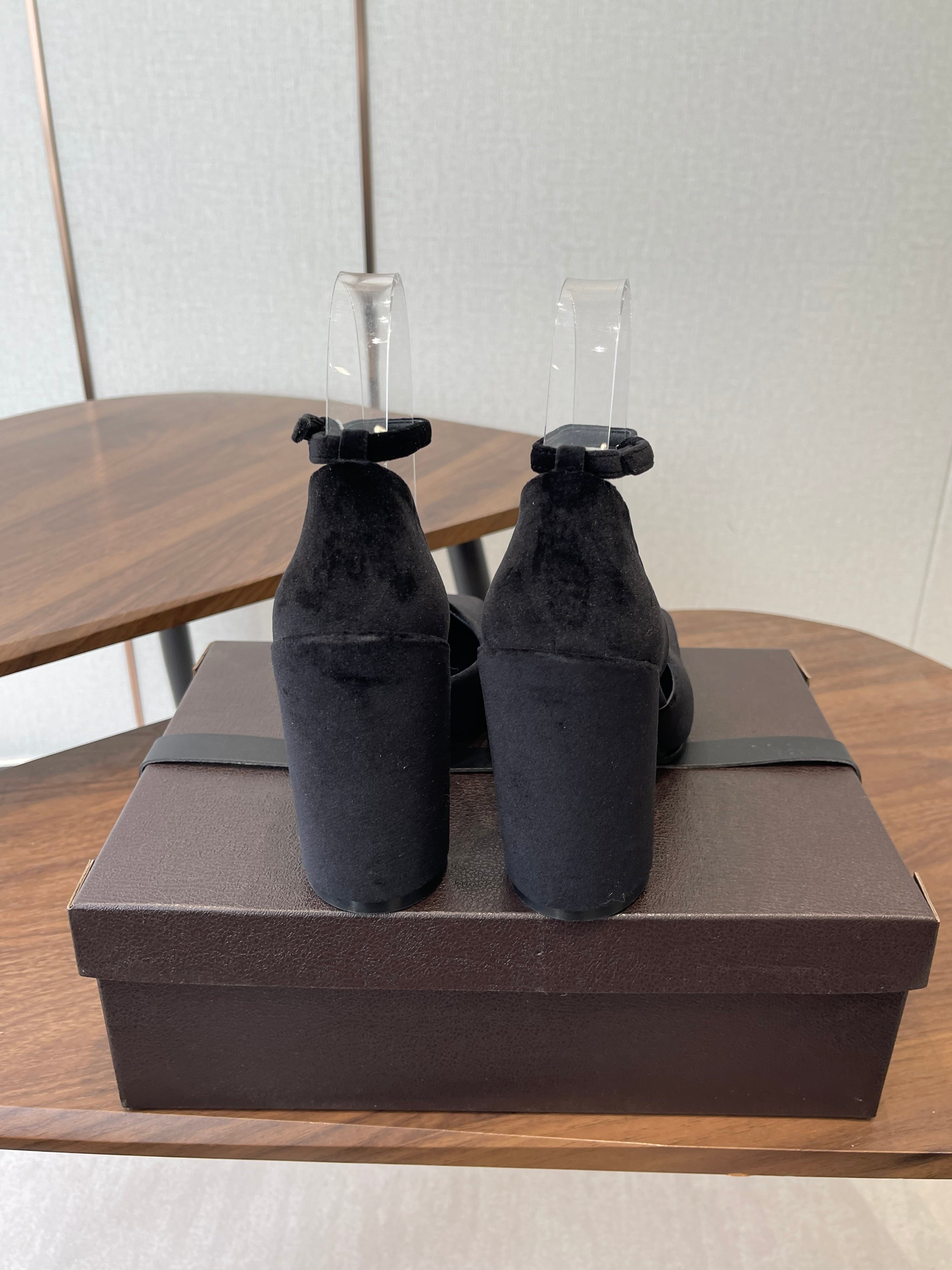 ALAIA 26S SQUARE-TOE HIGH HEELS 95 MM IN BLACK SUEDE