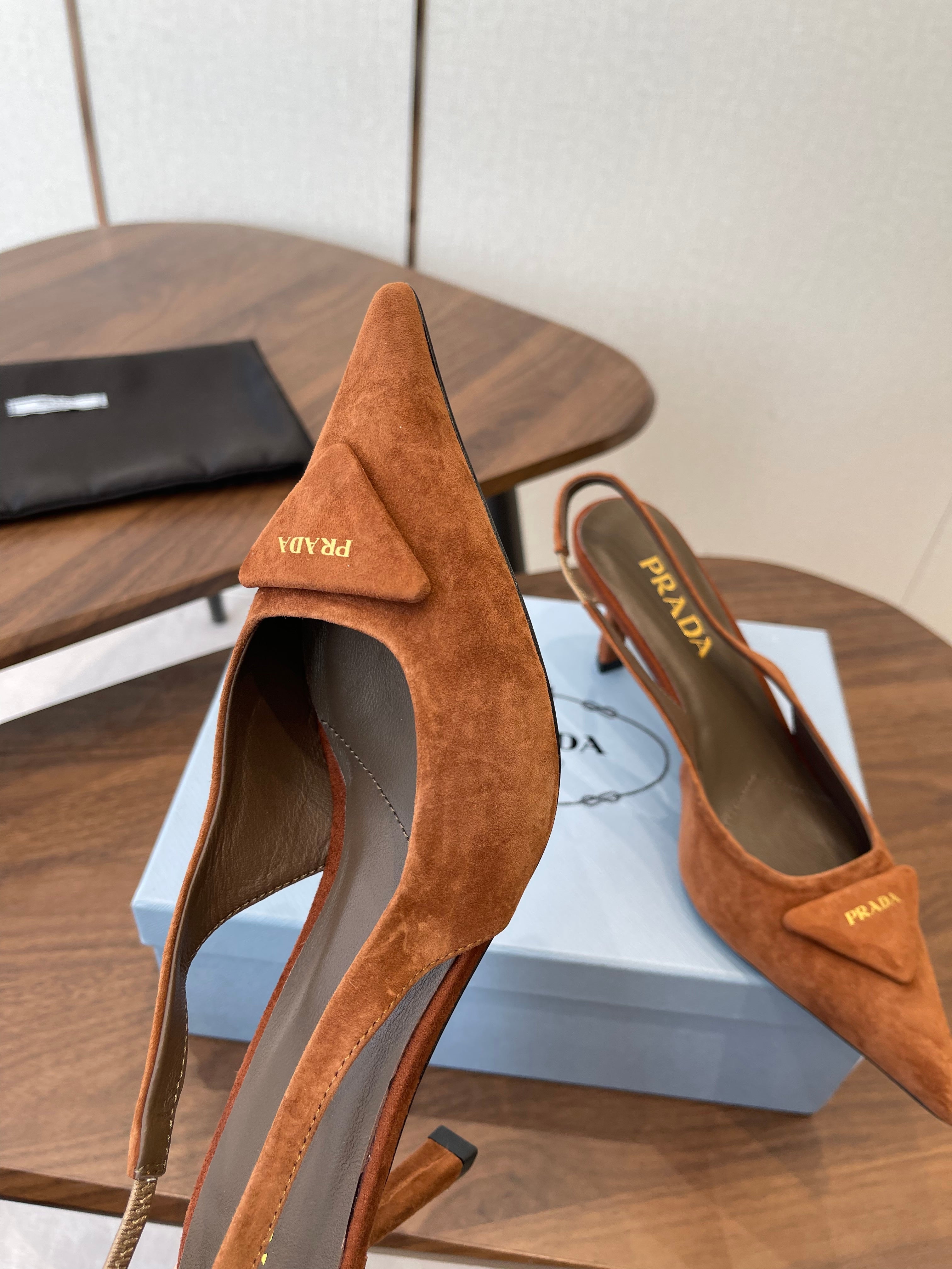 PRADA 26S SLINGBACK PUMPS 75MM IN CARAMEL BROWN SUEDE WITH LOGO