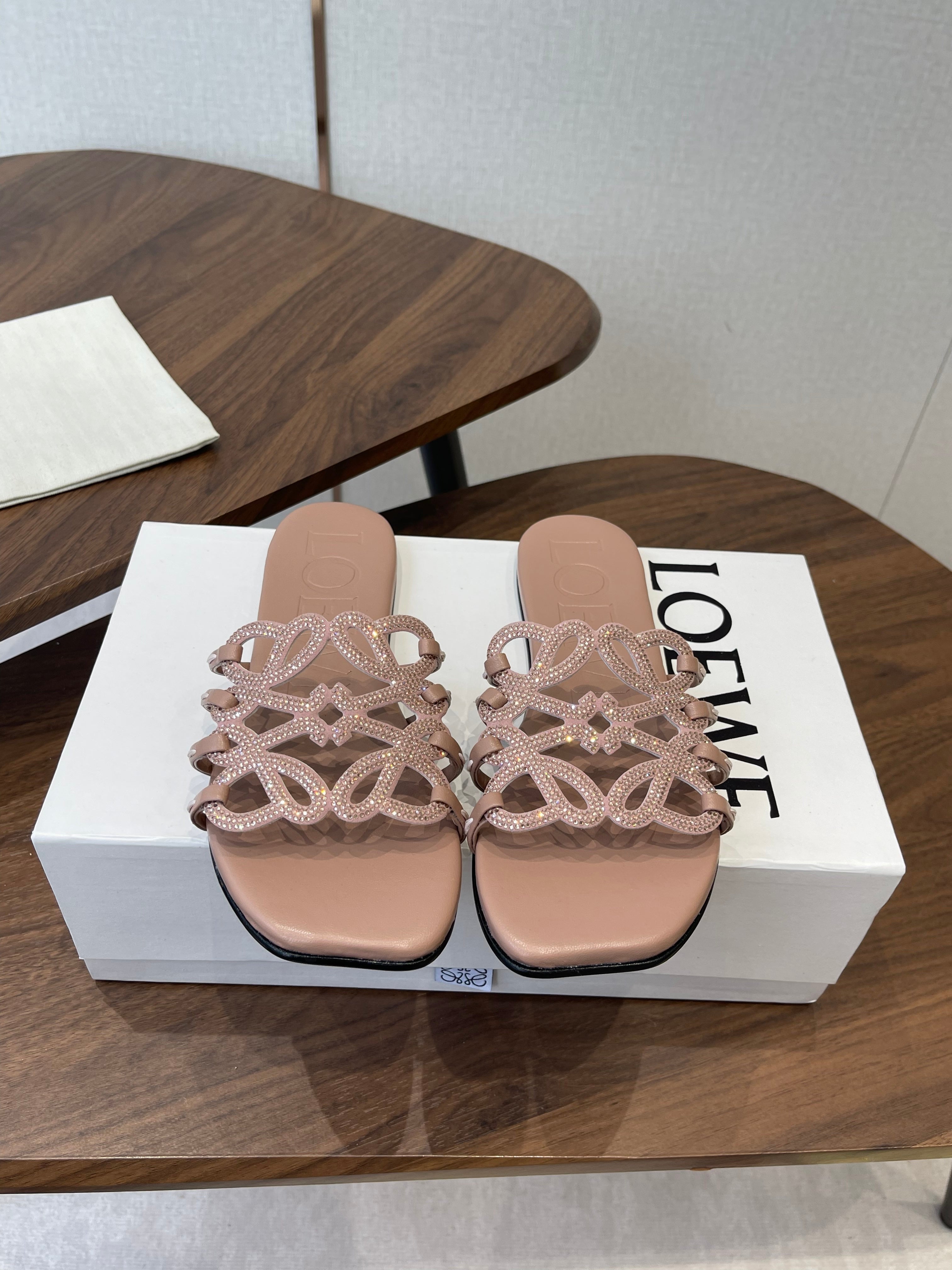 LOEWE 26S PETAL ANAGRAM SLIDE IN TAUPE BROWN CALFSKIN WITH CRYSTALS