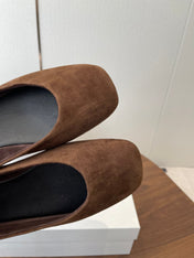 THE ROW 26S FLATS IN DARK BROWN SUEDE
