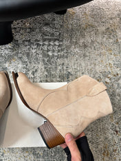 CELINE 26S ANKLE BOOTS 55 MM IN BEIGE SUEDE
