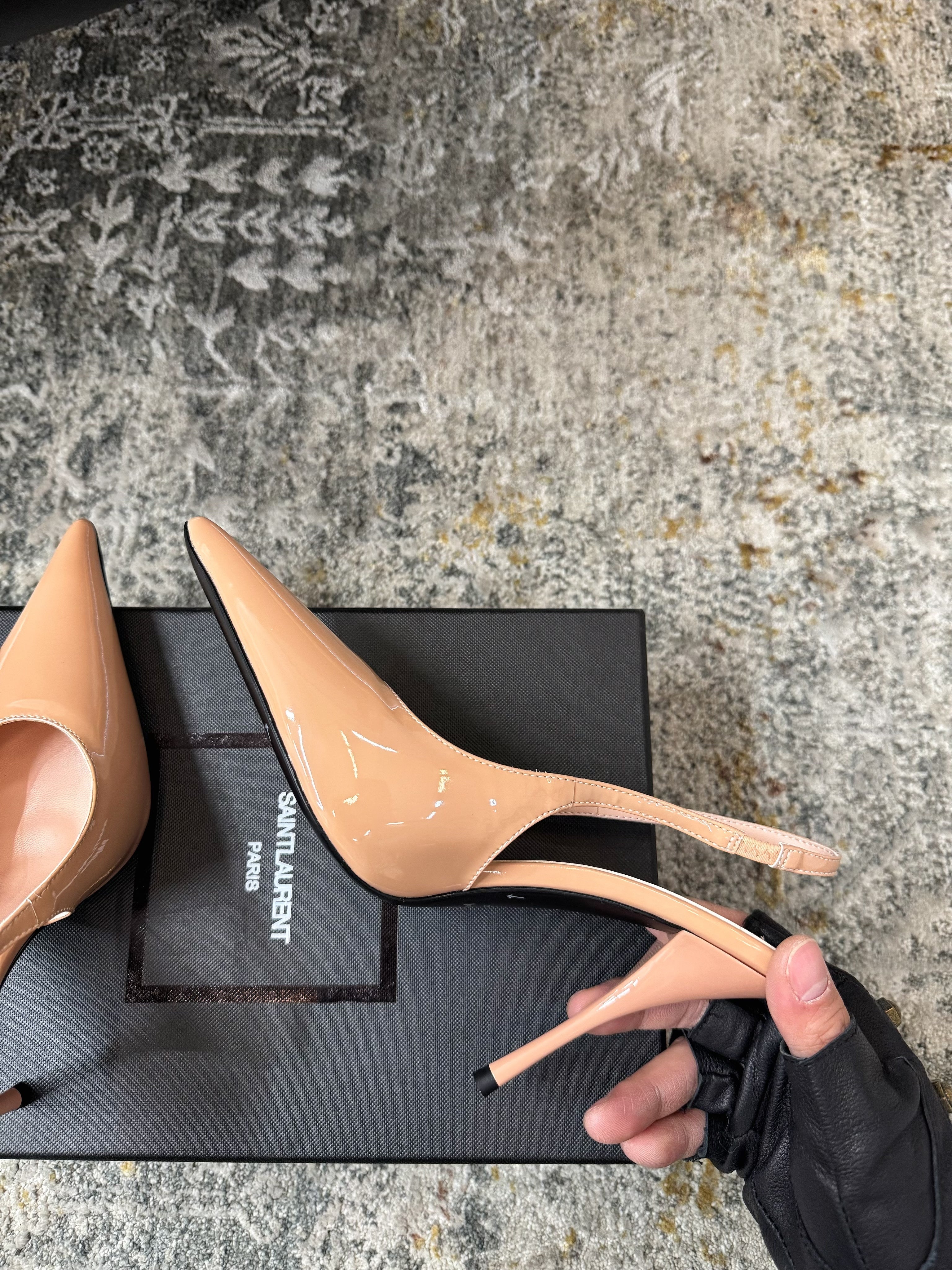 YSL 26S HEELED SLINGBACKS 100 MM IN WARM NUDE GLOSSY CALFSKIN