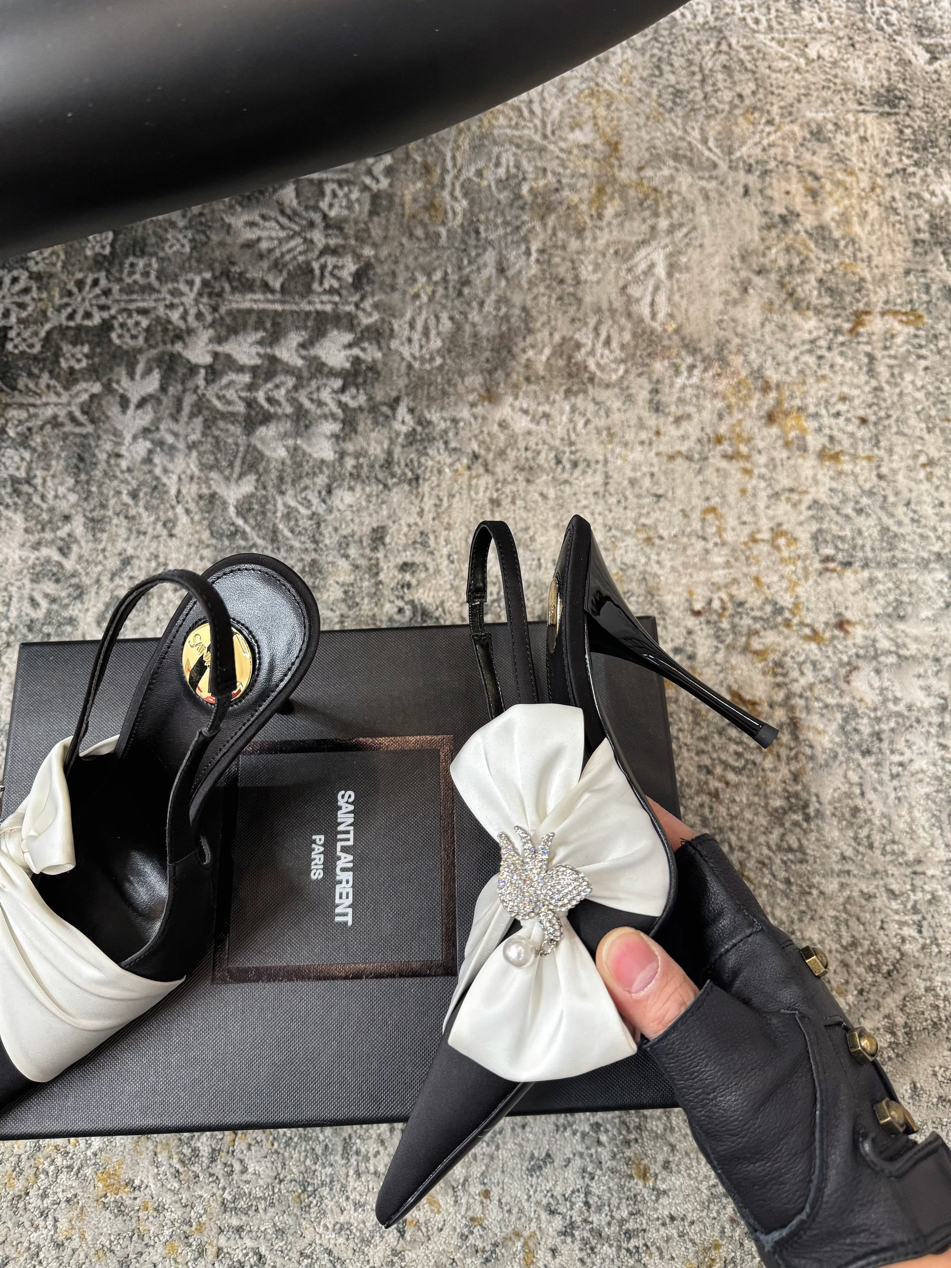 YSL 26S HEELED SLINGBACKS 100 MM IN BLACK AND WHITE SILK