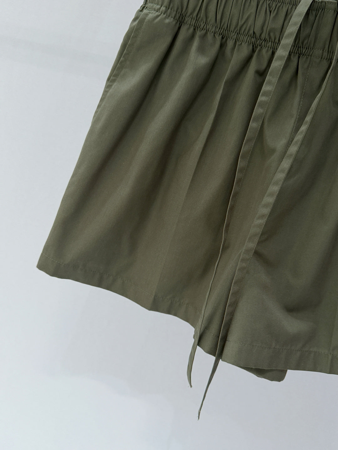 PRADA 26S SHORTS 817
