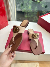VLTN THONG SANDALS 25S IN BROWN MIX BEIGE LAMBSKIN WITH GOLD HARDWARE