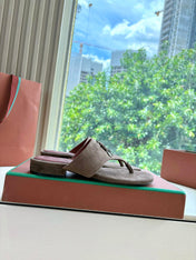 LP THONG SANDALS 25S IN ASH BROWN SUEDE