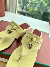 LP THONG SANDALS 25S IN PASTEL YELLOW SUEDE