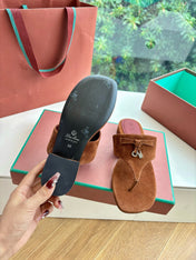 LP THONG SANDALS 25S IN BROWN SUEDE