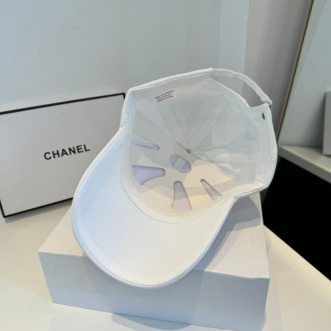 CHANEL 26S BASEBALL CAP 337983