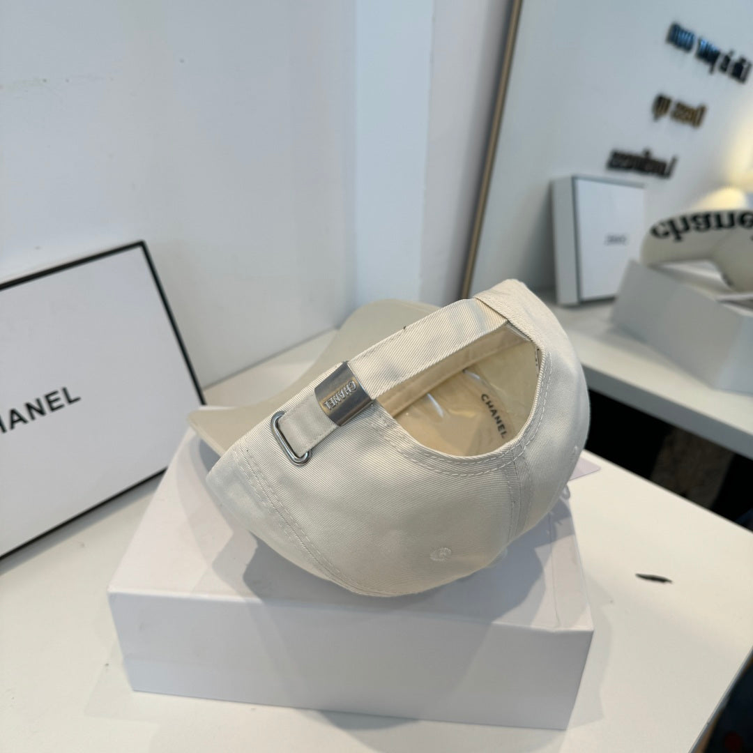 CHANEL 26S BASEBALL CAP 337977