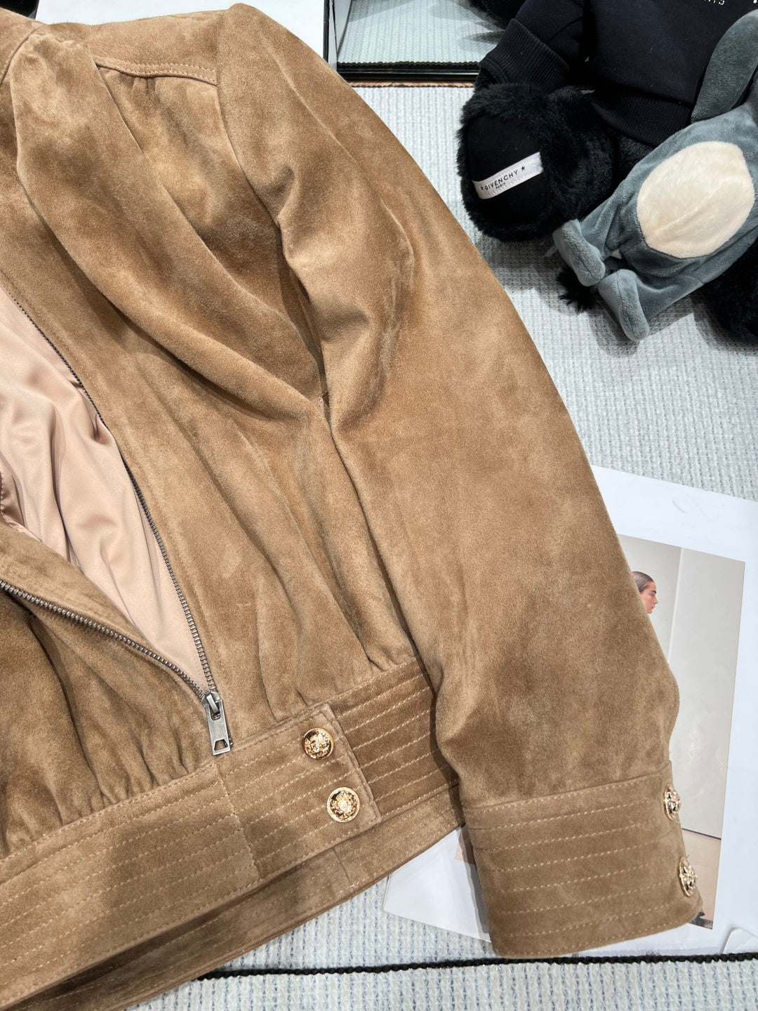 CELINE 26S SUEDE ZIP-UP JACKET 560