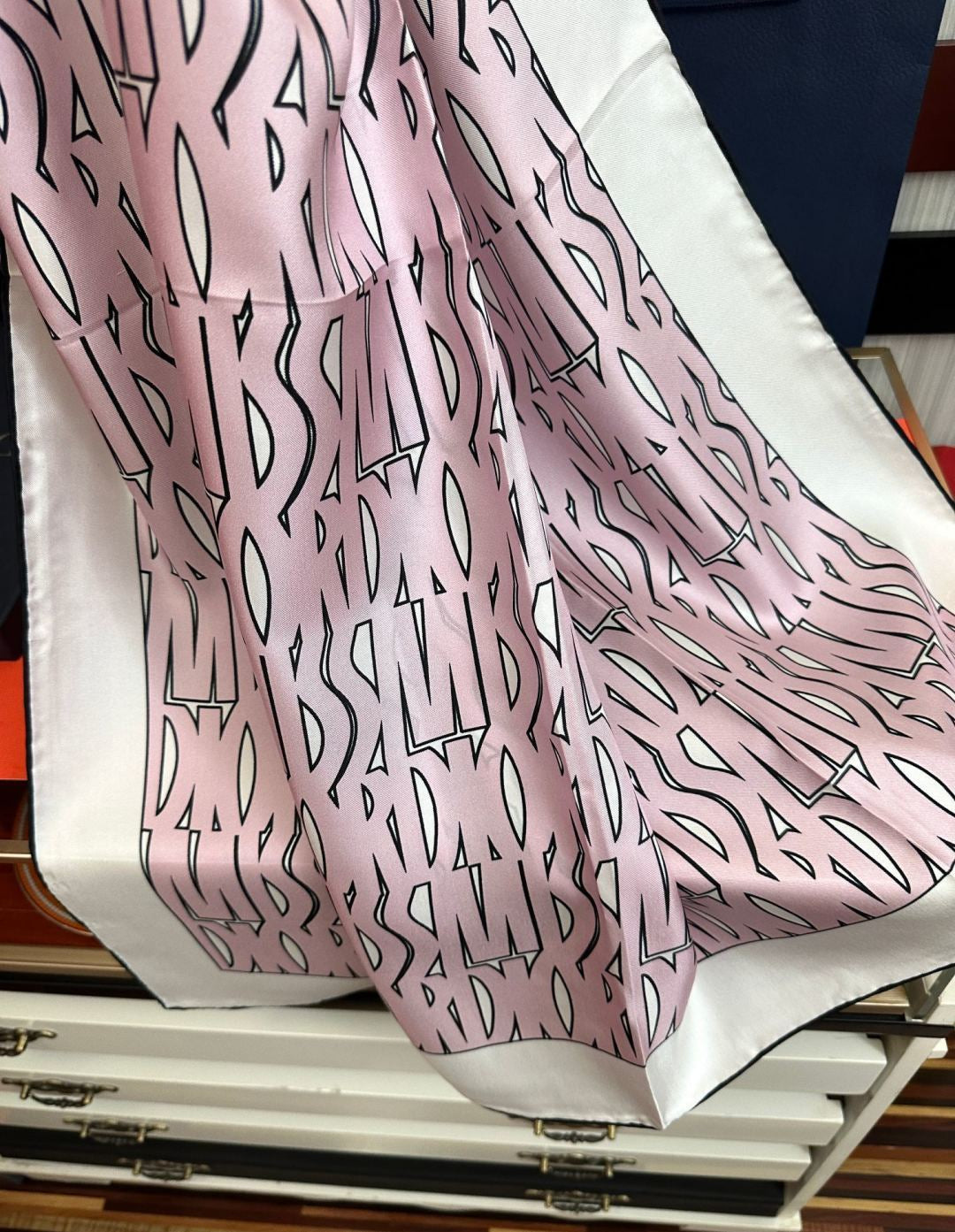 DIOR 26S SCARF 90 IN SILK 435803