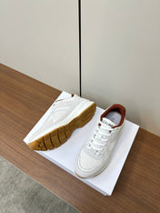 RUNNER CR-03 LOW LACE-UP PALE GRAY SUEDE AND WHITE CALFSKIN
