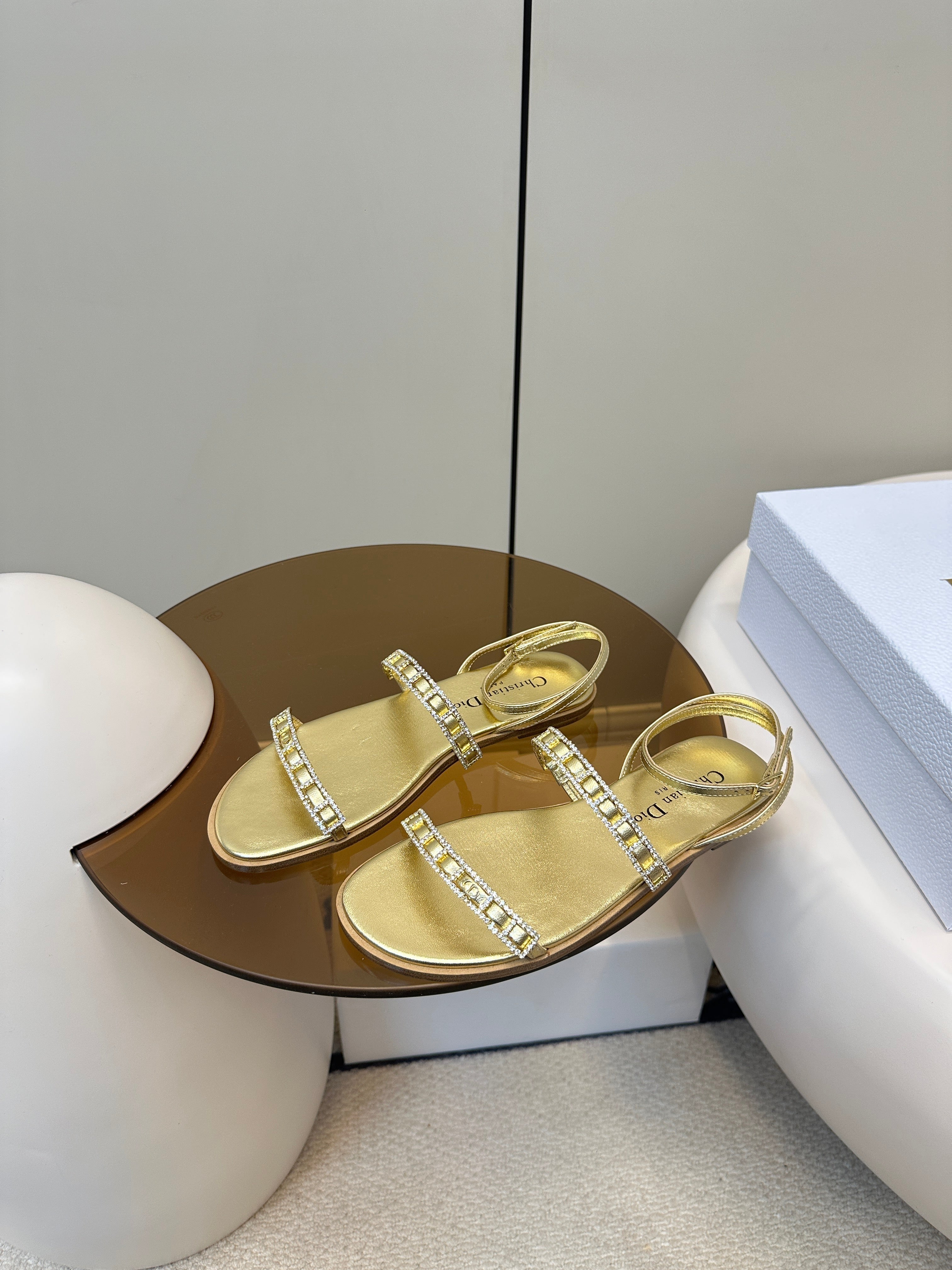 FLAT SANDALS 25S IN SHINY GOLD CALFSKIN RHINESTONES STRAP